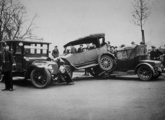 Old three-way car wreck
