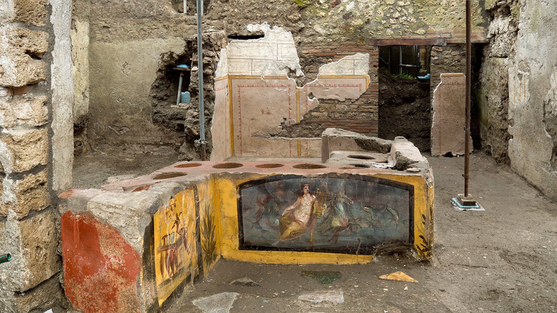 Pompeii fast-food counter